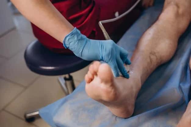 Bacak damarlarının renkli doppler ultrason ile ağrısız muayenesi